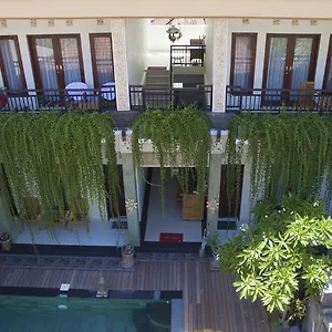 Pujihouse One Legian