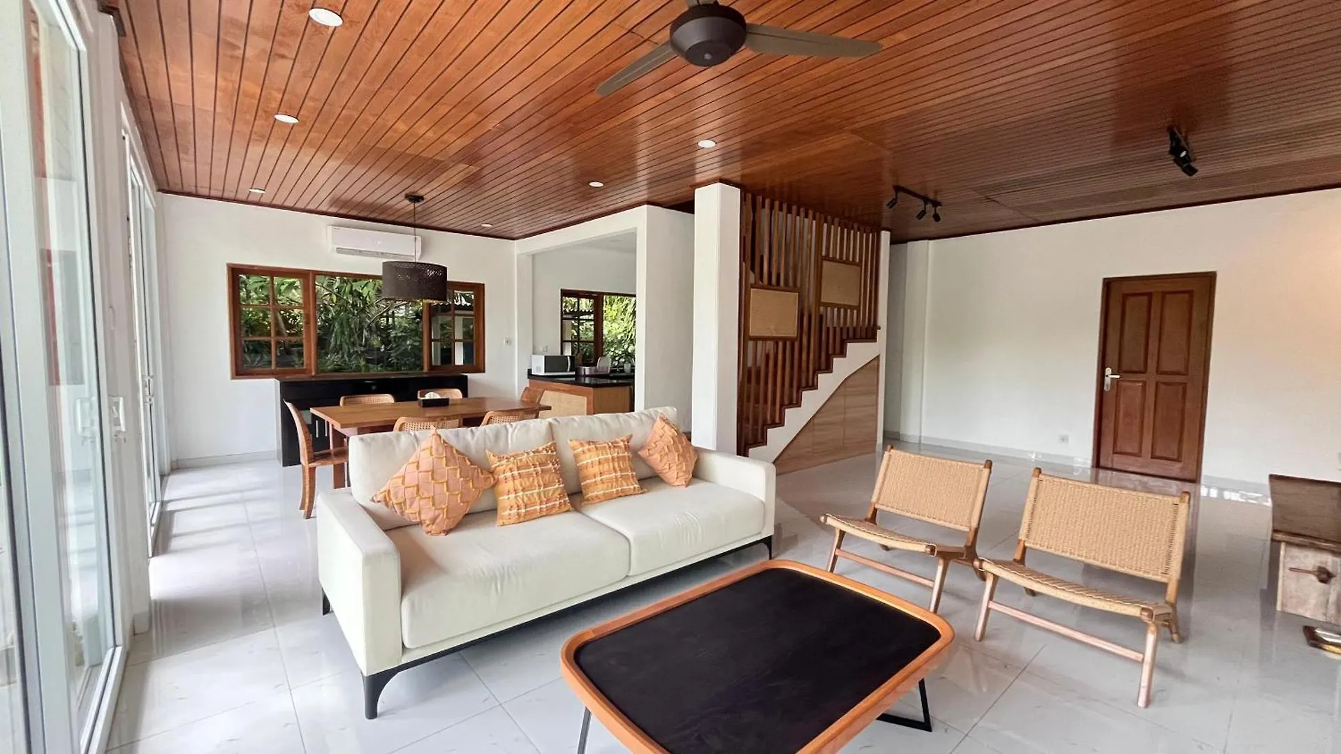 Baliana Villa Legian Indonesia
